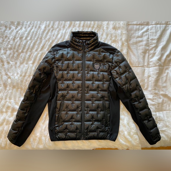 NWOT EA7 Emprio Armani Black Down Jacket - Picture 1 of 5